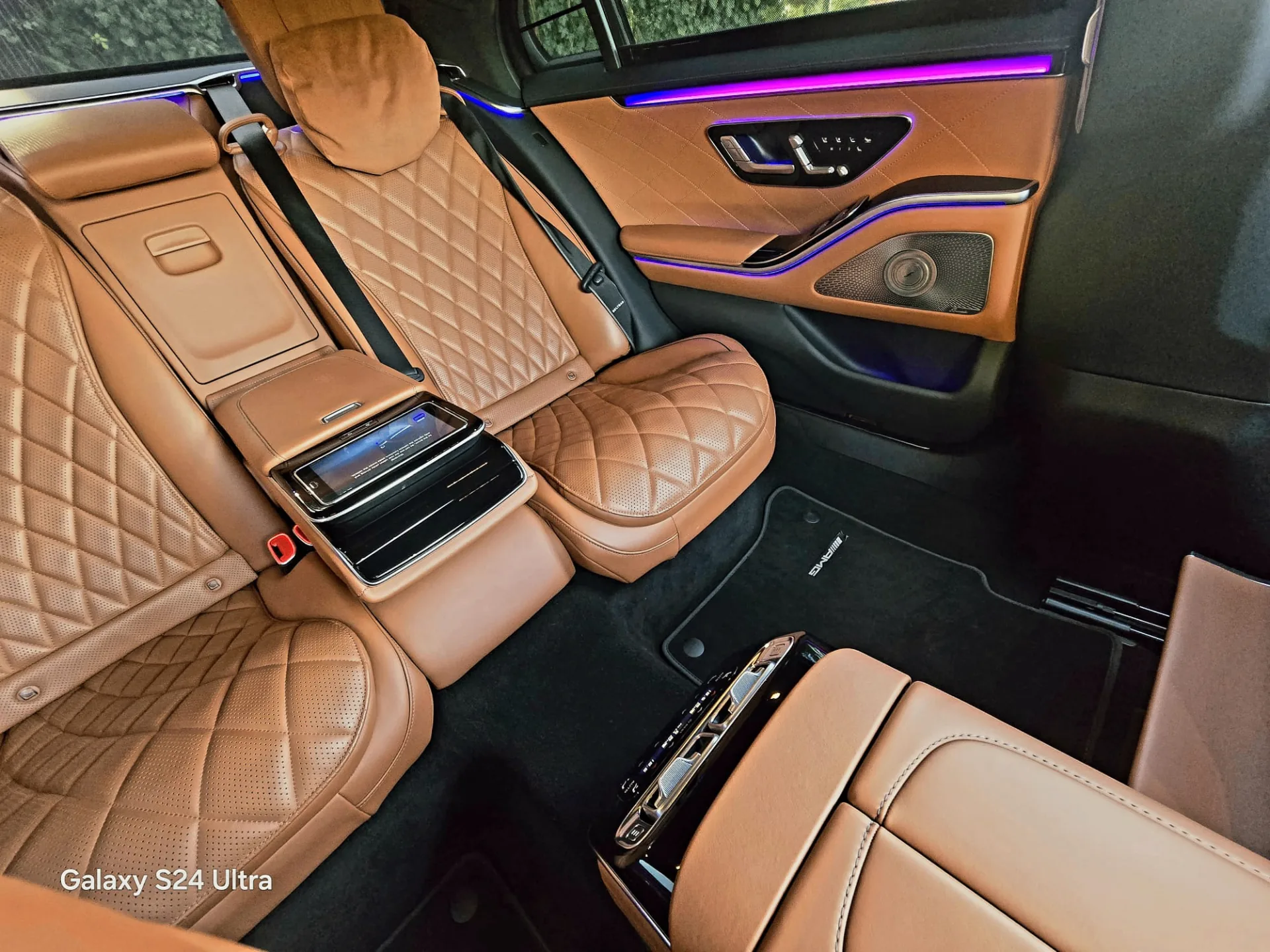 Mercedes S500 LWB AMG rear cabin and seating