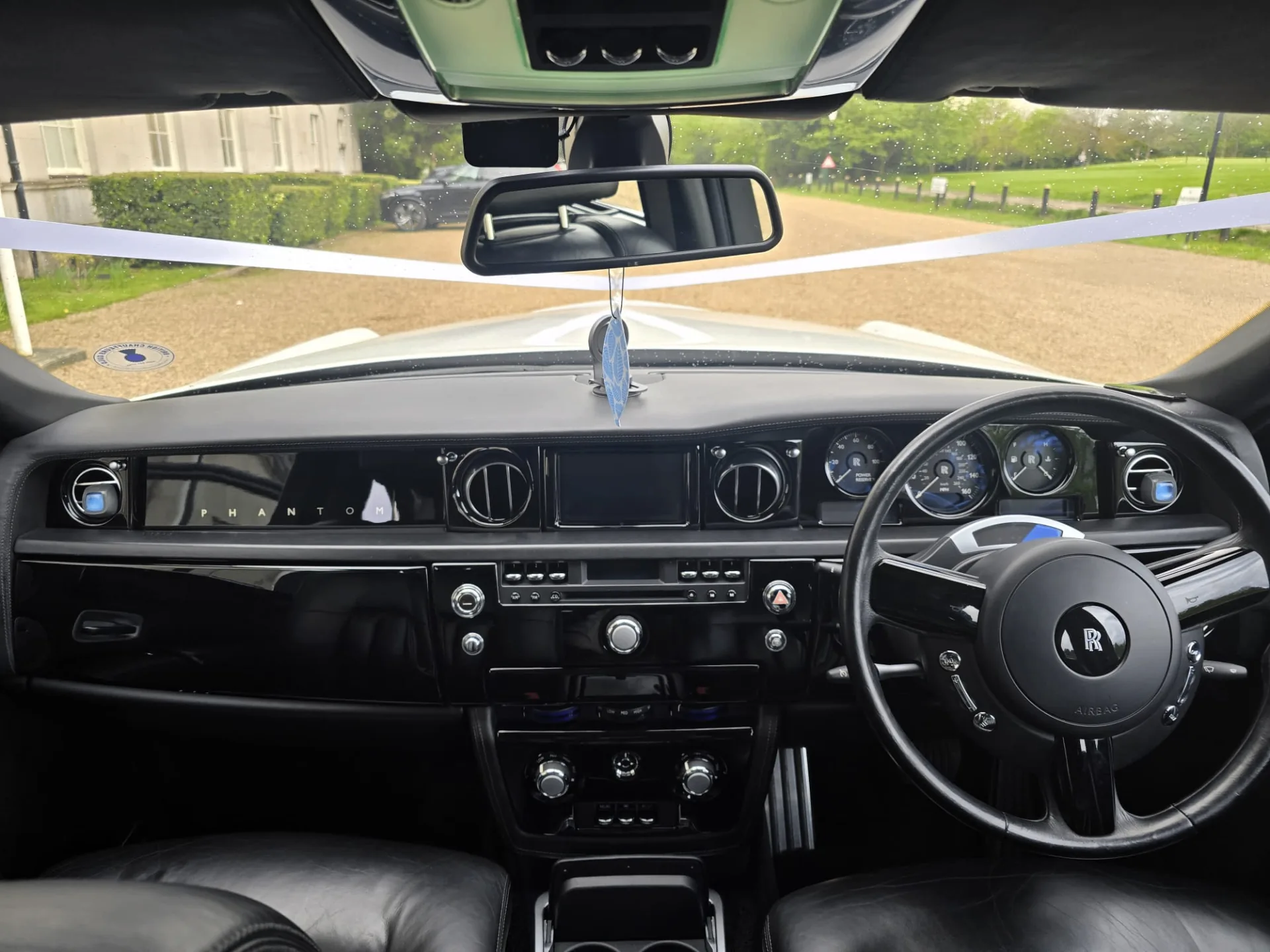 Rolls-Royce Phantom rear cabin and seating