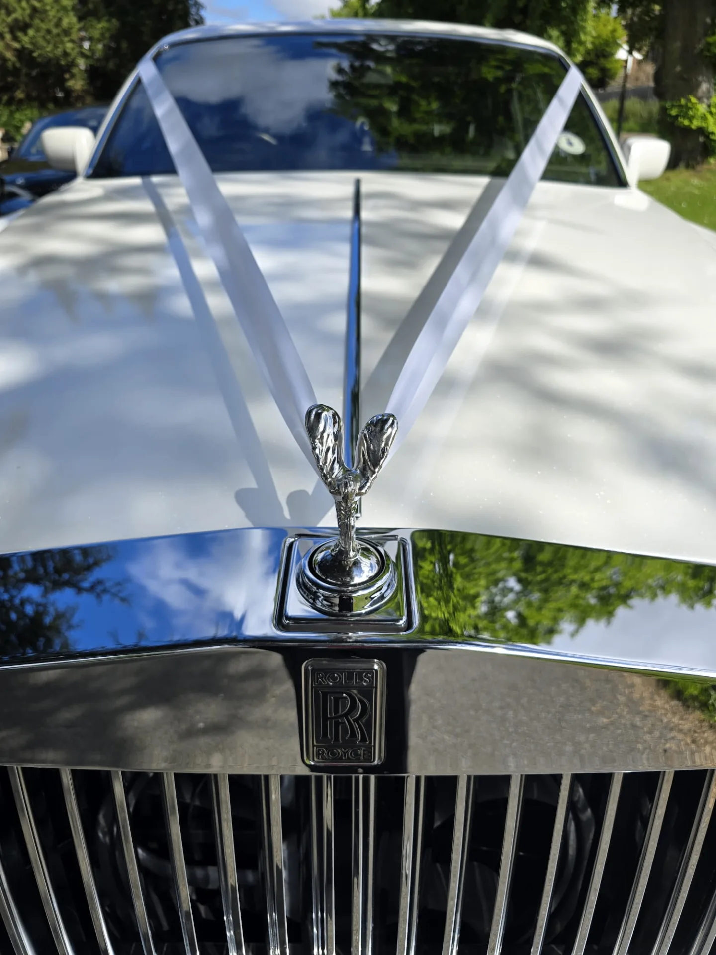 Rolls-Royce Phantom at a wedding or event venue, view 3